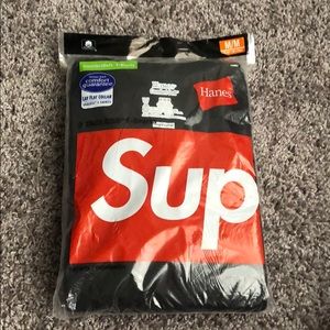 Supreme 3 tag less shirts